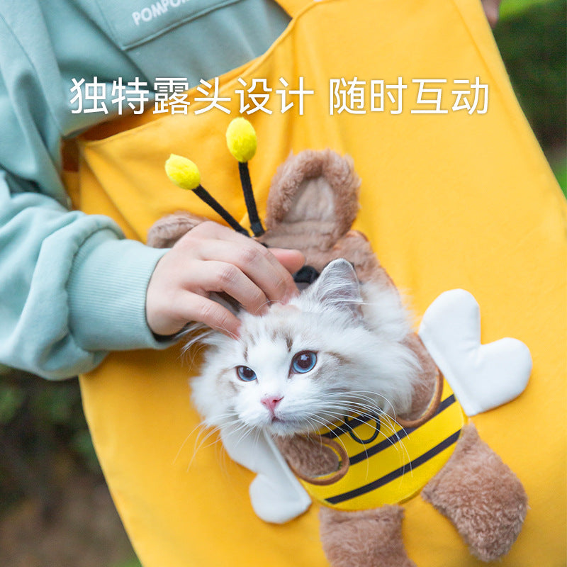 Small bee animal shape pet going out bag with exposed head shoulder bag for kittens and dogs portable cat bag pet backpack