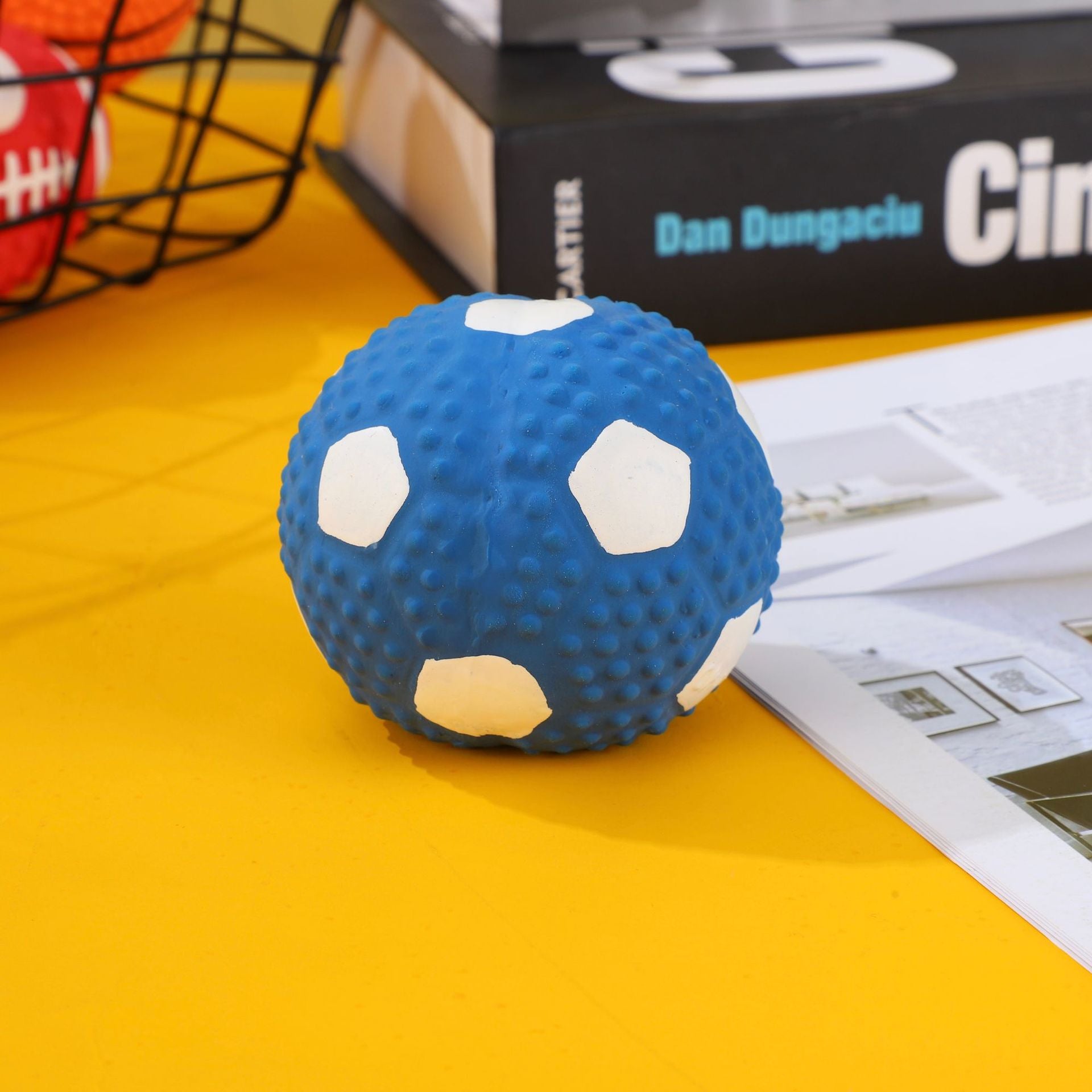 Dog toys, pet sound toys, chewable puppy teeth cleaning and training vinyl toys wholesale