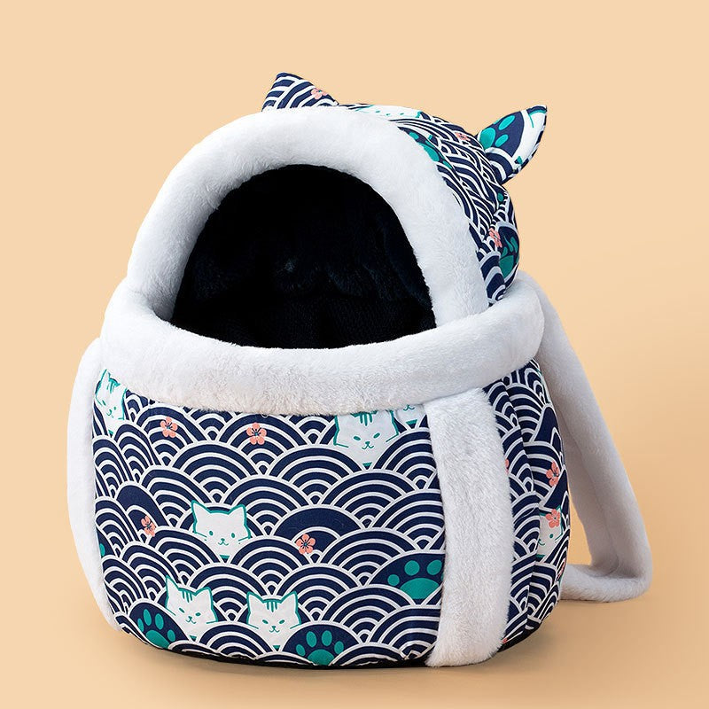 Small bee animal shape pet going out bag with exposed head shoulder bag for kittens and dogs portable cat bag pet backpack